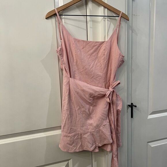 Princess Polly Dresses & Skirts - Princess Polly pink dress mini size 6 women’s ruffle summer dress vacation M362